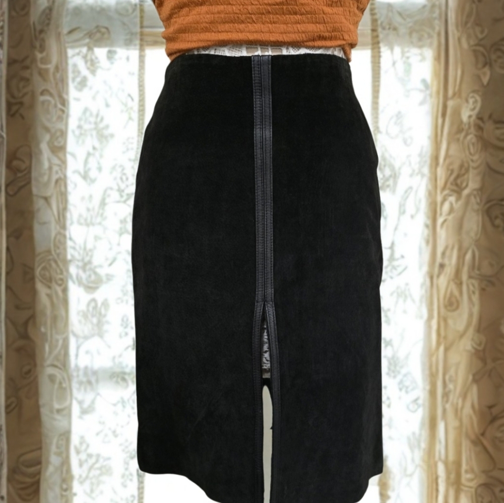 Beautiful Black Suede Leather Skirt Sz M Y2k